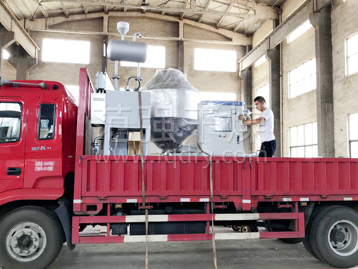 SZG系列双锥回转真空干燥机